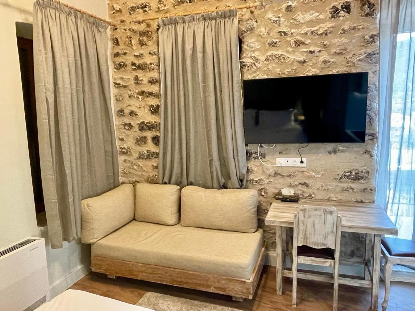 Artemis Seasons Apartment Elliniko (Arcadia)